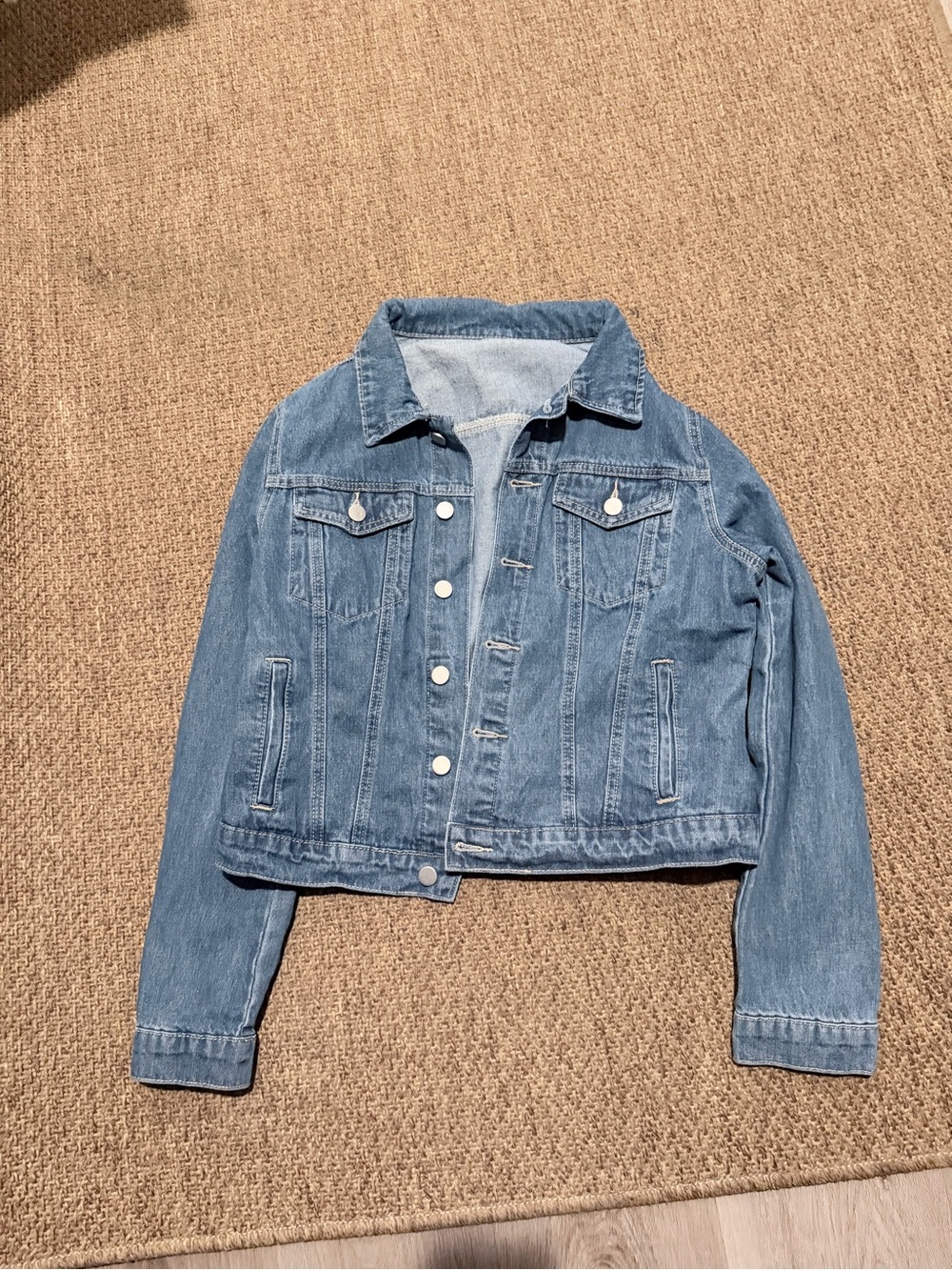 SHEIN Light Blue Cropped Denim Jacket